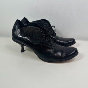 CYDWOQ Vintage 2 Tone Shiny Leather Lace Up Ankle Shoes Victorian Size 39.5